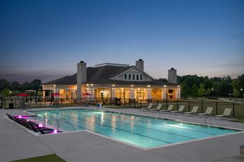 Resort-style swimming pool w/ sundeck
