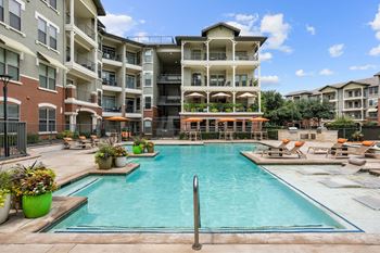 Resort-style swimming pool & lap pool