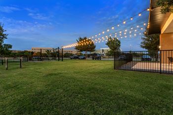 Pet-friendly w/ community dog park