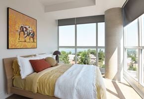 Ottawa apartment for rent - Bedroom with large windows and city views at 929 Richmond Apartments, Ottawa, Ontario