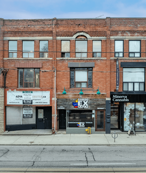 Toronto apartment for rent - A red brick building with a store front that says Gordo Ex.