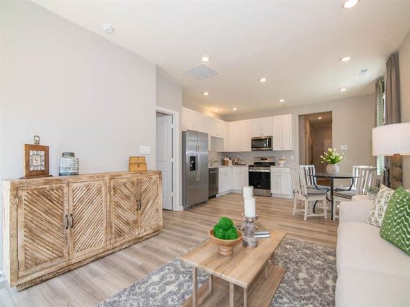 Whitestown townhouse for rent - Open concept townhome floorplans at Jackson Run Townhomes