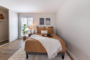 Anaheim apartment for rent - Cozy Bedroom at Tara Hill, California, 92801
