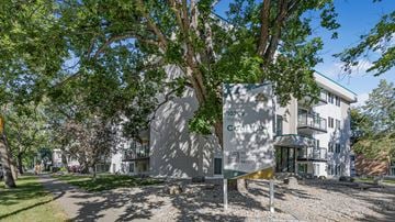 Edmonton apartment for rent - Courtney