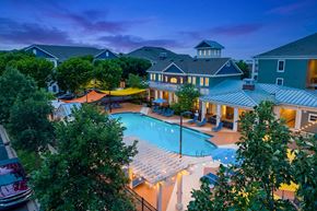 Prospect apartment for rent - A large house with a pool in the backyard.