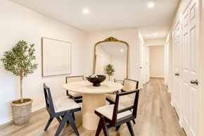Horn Lake apartment for rent - A dining room with a round table and chairs.