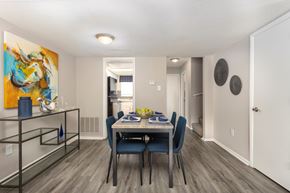 Savannah apartment for rent - Dining Area at Oaks at Victory Apartments, Savannah, GA, 31404