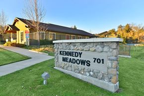 Jackson apartment for rent - A stone sign that says Kennedy Meadows 701.