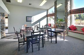 Truckee apartment for rent - A dining room with a table and chairs.