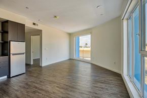 Los Angeles apartment for rent - Open Concept Kitchen at Catalina West Adams, Los Angeles, CA