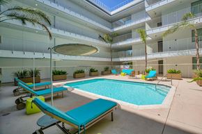 Los Angeles apartment for rent - Pool View at 1800 Whitley, Los Angeles, CA 90028