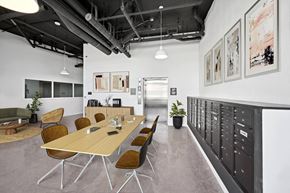 Los Angeles apartment for rent - A conference room at The Jayne, California 