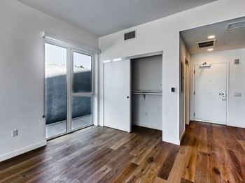 Unfurnished living area