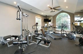 Greenville apartment for rent - Well equipped gym at Braxton Woods Lake, Greenville, SC, 29607