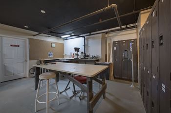 Storage lockers