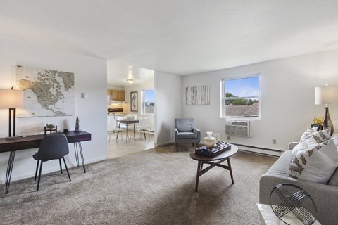 Floor plan for 2 beds, 1 bath, 870 sqft