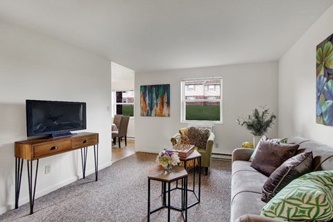 Floor plan for 1 bed, 1 bath, 630 sqft