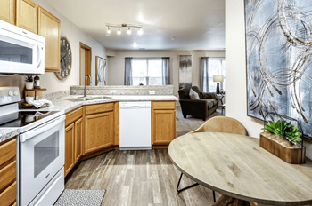 Eat-in kitchens