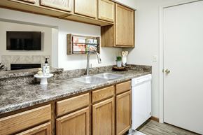 Lavista apartment for rent - Granite Countertop at The Pointe, LaVista, NE