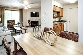 Lavista apartment for rent - Dining Space at The Pointe, Nebraska