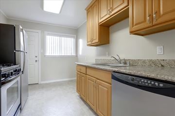 Menlo Park apartment for rent - a kitchen with granite counter tops and stainless steel appliances