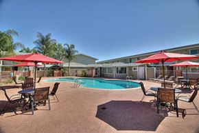 San Jose apartment for rent - Poolside Dining Tables at Ranchero Plaza, San Jose, CA, 95117