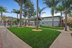 Mountain View apartment for rent - Courtyard