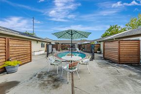 Santa Clara apartment for rent - A patio with a pool table and chairs.