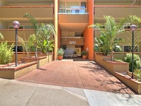 Belmont apartment for rent - Property Entrance at Belmont Square, Belmont, California