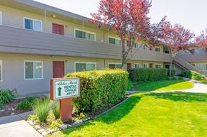 Santa Clara apartment for rent - A sign in front of a building