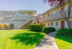 Santa Clara apartment for rent - A building with a sign