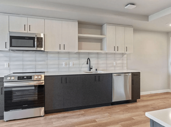Luxurious quartz countertops