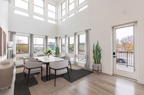 Denver apartment for rent - Townhome Dining Room
