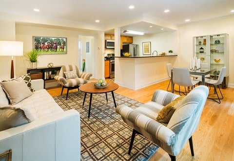Floor plan for 1 bed, 1 bath, 984 sqft