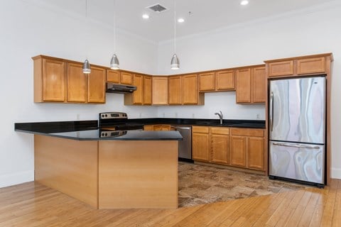 Floor plan for 2 beds, 2 baths, 1625 sqft