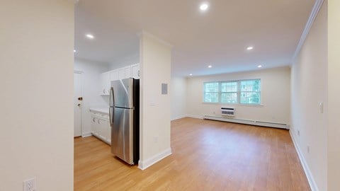 Floor plan for 2 beds, 1 bath, 1007 sqft