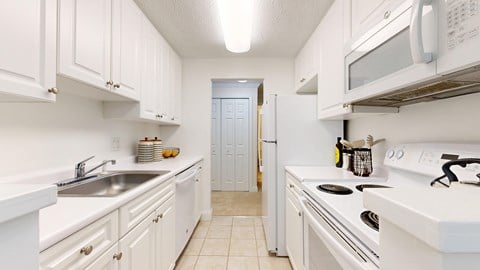 Floor plan for studio, 1 bath, 511 sqft