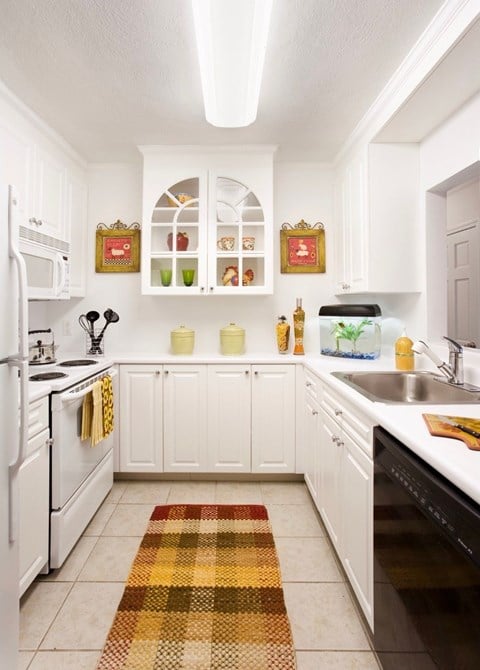 Floor plan for 2 beds, 1.5 baths, 1337 sqft