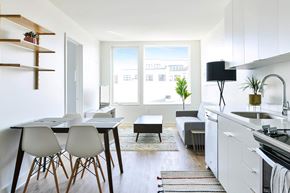Washington apartment for rent - a small apartment with a dining area and a kitchen