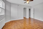 Washington apartment for rent - Living Room