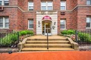 Washington apartment for rent - the front of a brick building with steps and a door