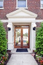 Washington apartment for rent - Front Entrance