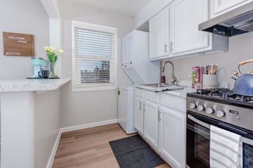 Burien apartment for rent - Alcove at Seahurst Apartment Homes