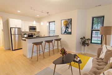 Chicago apartment for rent - 5557-59 S. University Avenue