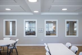 Kerrville apartment for rent - A conference room with a white table and chairs.
