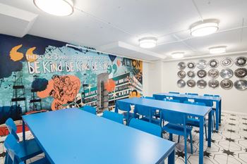Arts & crafts room
