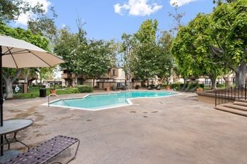3 Swimming pools and spa