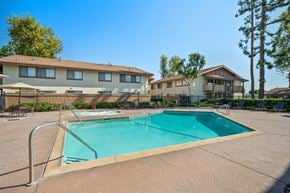Tustin apartment for rent - our apartments have a swimming pool and a patio with umbrellas