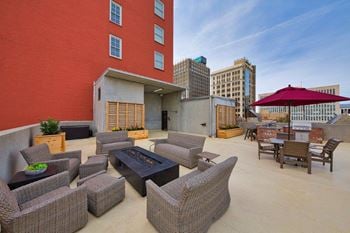 Fire pit with seating on rooftop