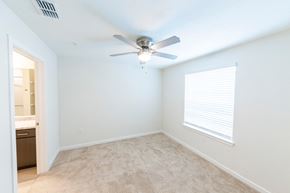 Jacksonville apartment for rent - Jacksonville, FL| Melissa Grove | Spacious Floor Plans